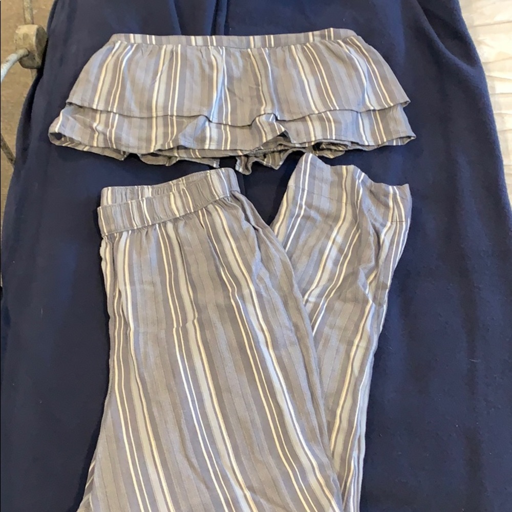 Hollister two piece crop top and pants set